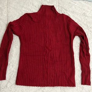 Bandolino turtle neck, size M